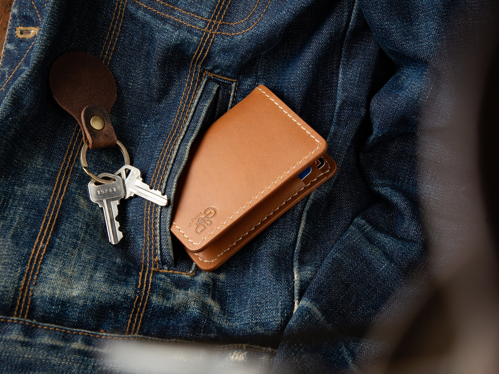 Slim bifold veg-tan leather Barra wallet in tan colour