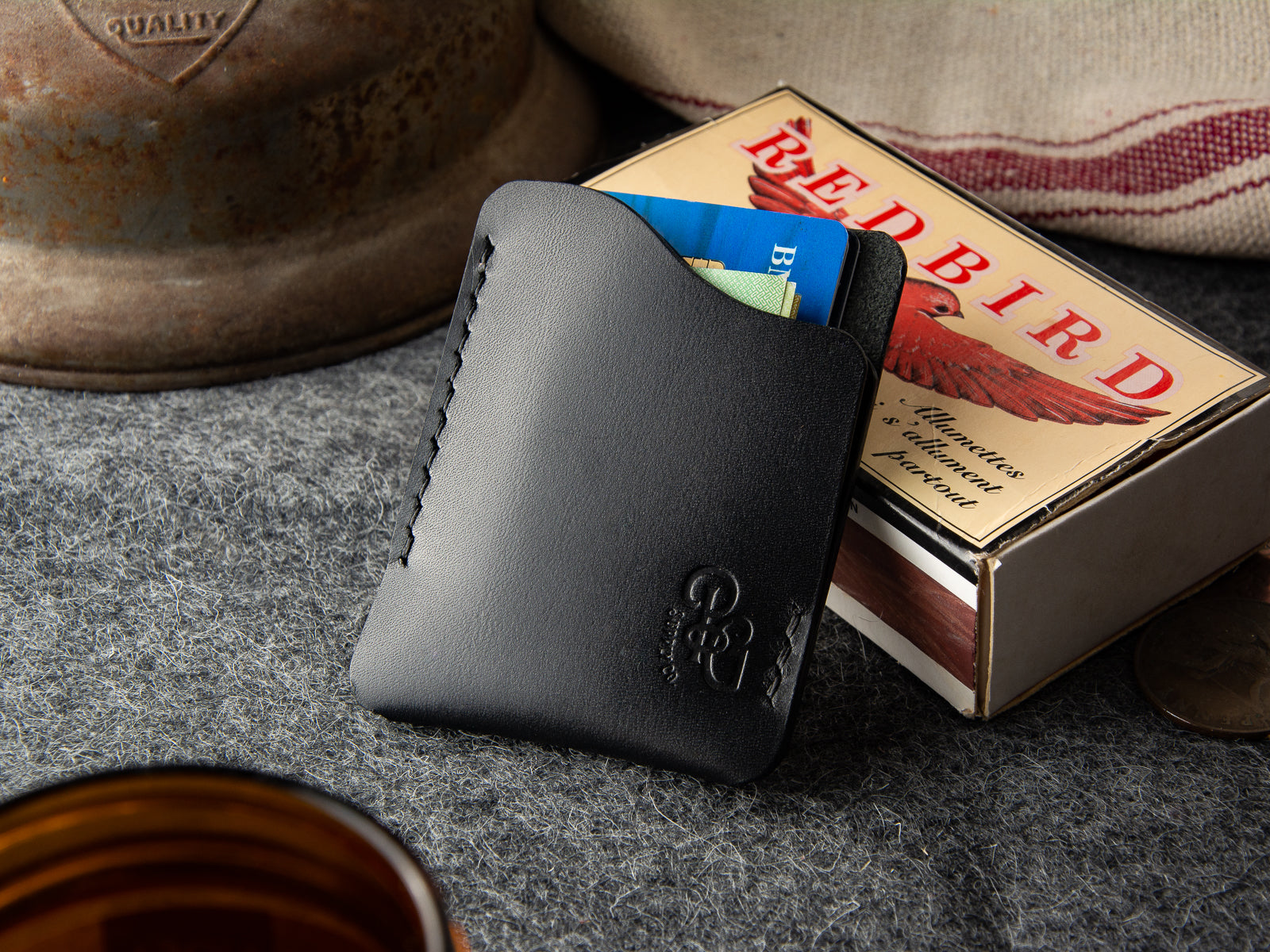 black veg-tan minimalist kenloch card wallet with card and cash