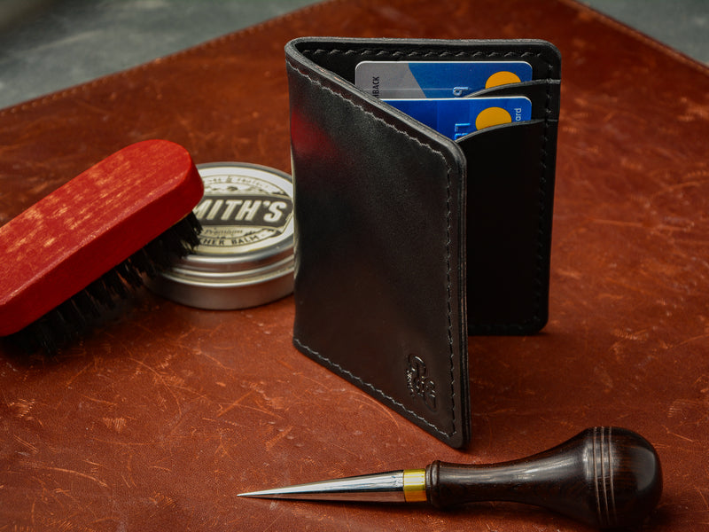 Barra bifold leather wallet in black - front