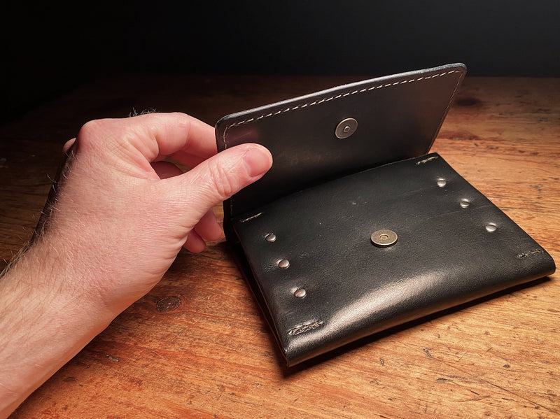 magnetic snap on leather fly fishing wallet in black